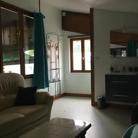 Le Loup Dans La Bergerie * Montmartin-sur-Mer